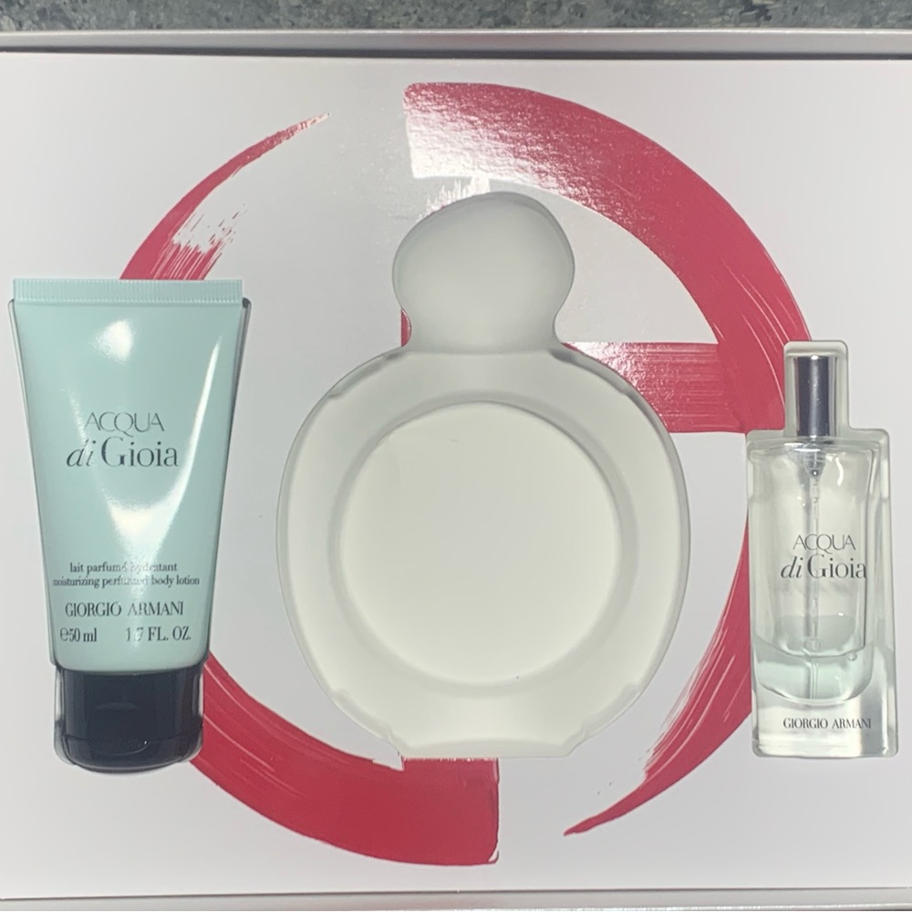 Giorio Armani Acqua di Gioia Mini Set (Sorry, No Offers Accepted) - Picture 2 of 16